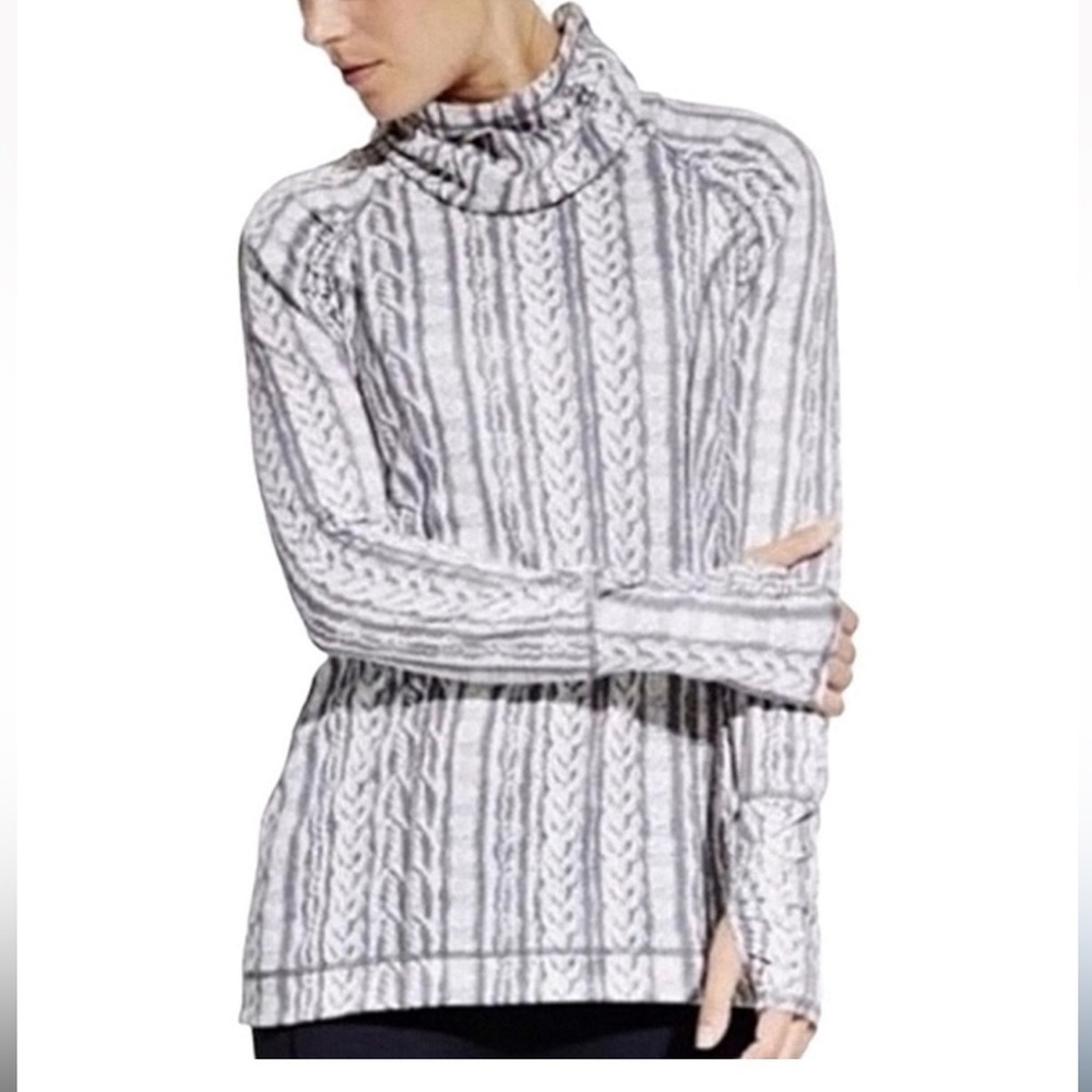 Calia by Carrie Underwood Funnel Neck Athleisure top NWT size large